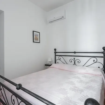 Cornelia Penthouse Rzym