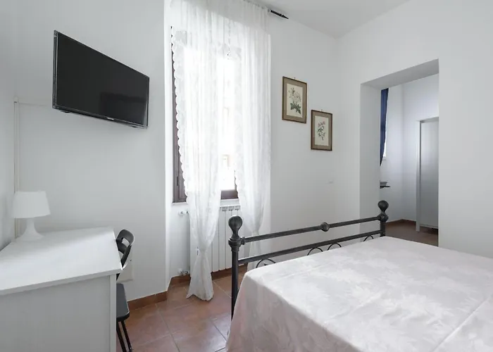 Cornelia Penthouse Bed & Breakfast 4*